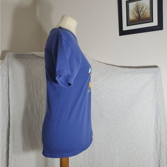 Disney 2005 Graphic T-Shirt Size - Picture 3 of 8